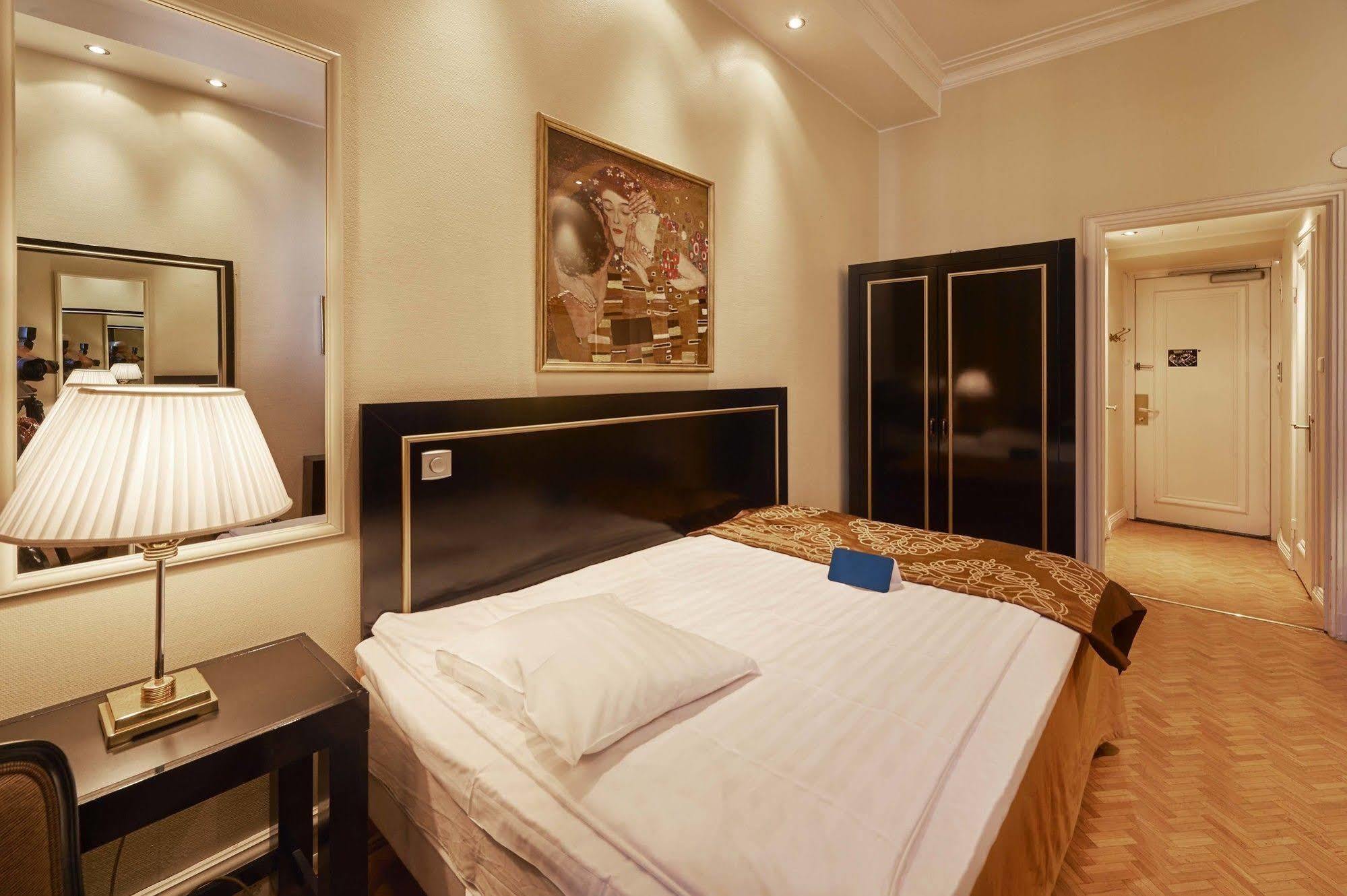 Seurahuone Helsinki Hotel Екстериор снимка